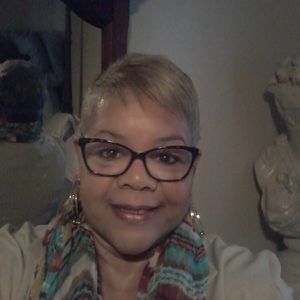 Meet your Posher, Brenda